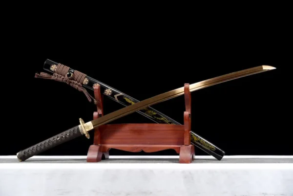 Katana – Gold-Tempered Damascus Steel Blade with Meteorite-Pattern Copper Mounts | Amaterasu Edition